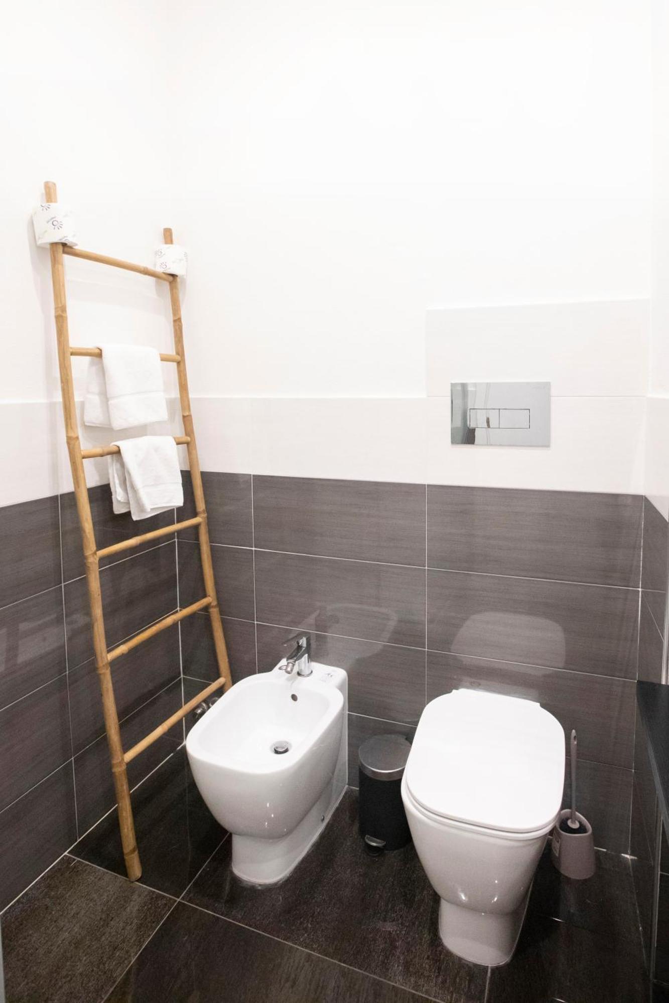Hall Inn B&B In Chiostro Naples Luaran gambar
