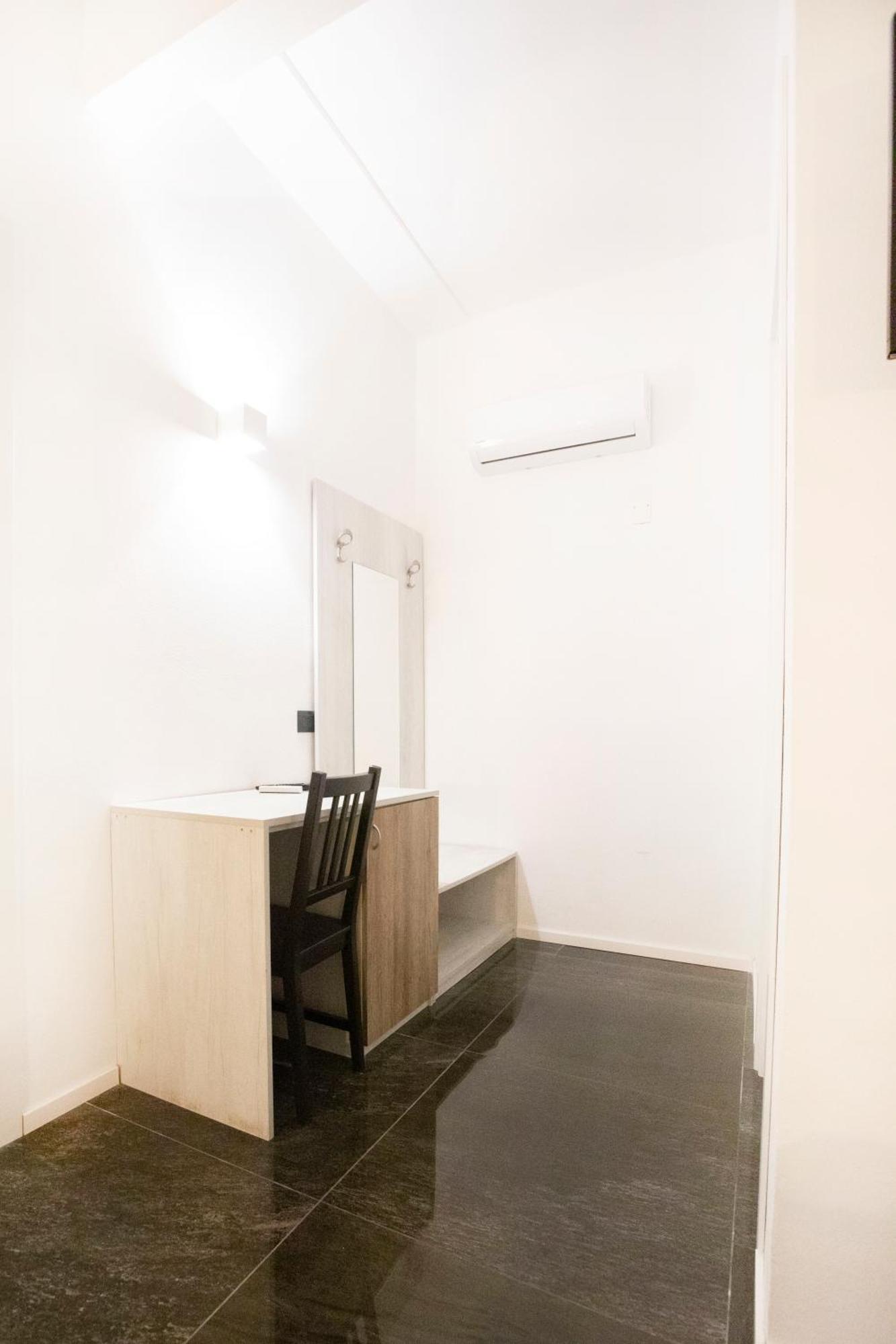 Hall Inn B&B In Chiostro Naples Luaran gambar