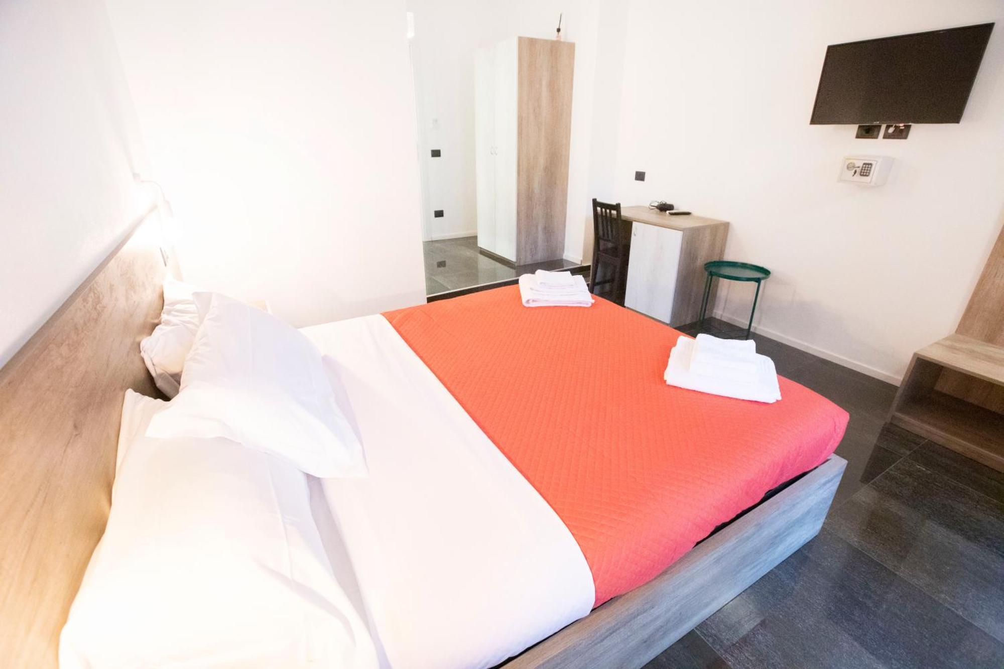 Hall Inn B&B In Chiostro Naples Luaran gambar